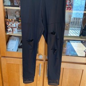 VS Pink mesh ultimate leggings